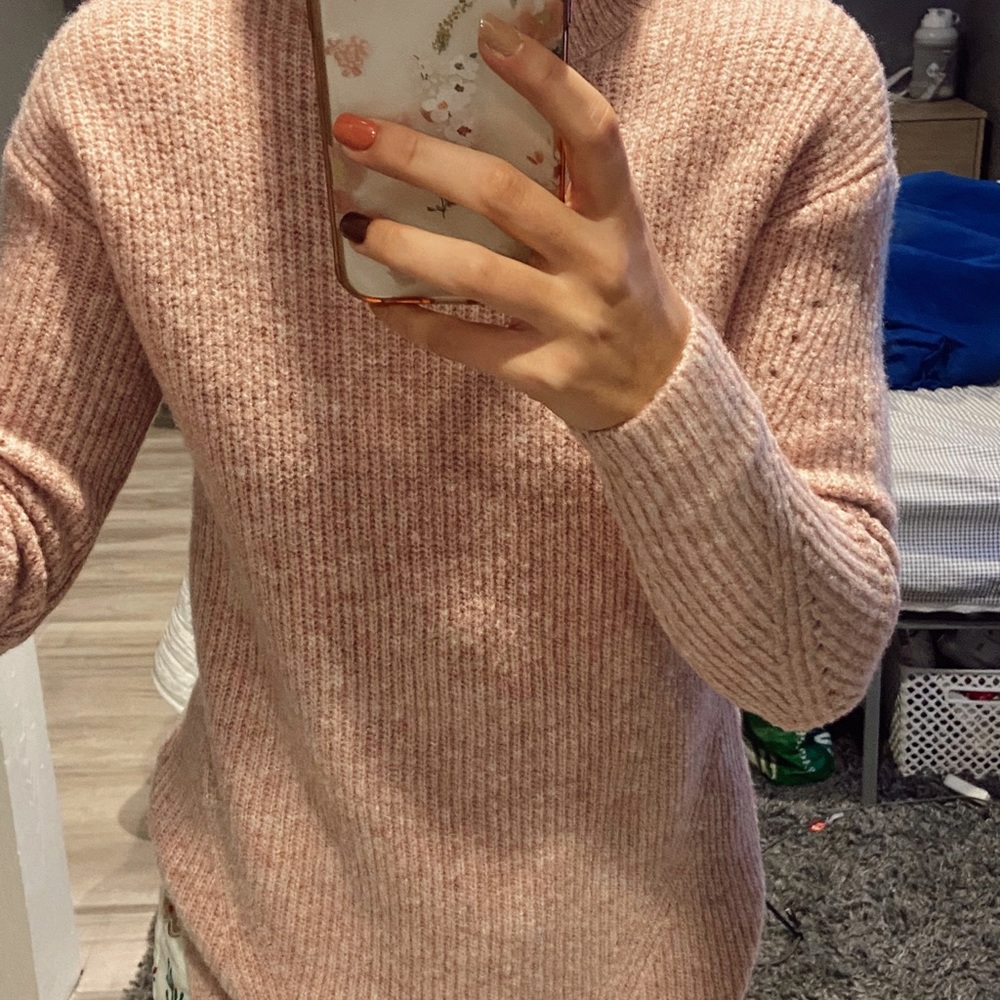 Old Navy Blush Pink Turtle Neck Sweater